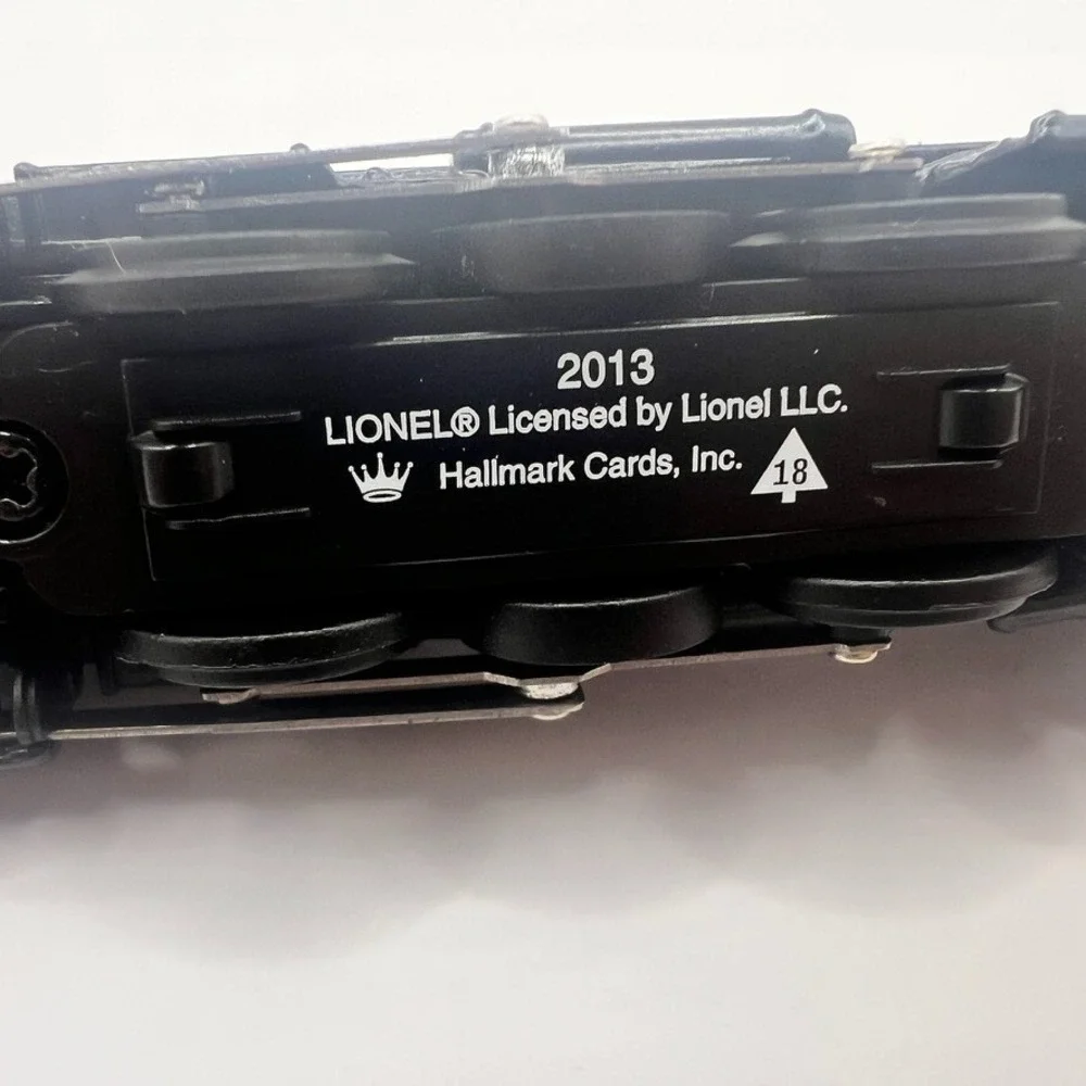 2013 Hallmark Keepsake Ornament Lionel Trains 2037 Steam Locomotive #18‎ Black